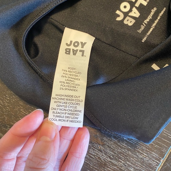 Workout top - Picture 5 of 7